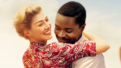bild aus der news Neues "A United Kingdom"-Featurette über die auf wahren Begebenheiten basierende Liebesgeschichte