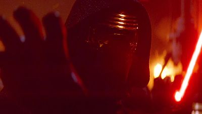 bild aus der news Rian Johnson erklärt: Darum ist Kylo Rens Narbe in "Star Wars 8" an einer anderen Stelle als in "Star Wars 7"