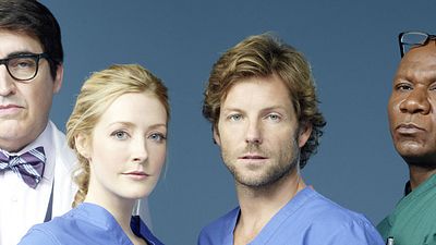 bild aus der news Free-TV-Premiere der Arztserie "Monday Mornings": Ving Rhames und Alfred Molina zoffen sich im Krankenhaus