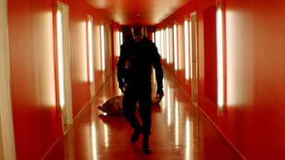 bild aus der news Auf den Spuren von Nicolas Winding Refn: Im ersten Trailer zu "Darkland" killt sich Dar Salim durch Kopenhagen