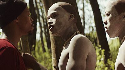 bild aus der news Homosexuelle Liebe und ein archaischer Ritus: Trailer zu "Die Wunde"