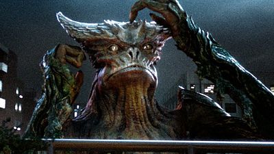 bild aus der news "Colossal": Erster deutscher Trailer zur monstermäßigen Tragikomödie mit Anne Hathaway und Jason Sudeikis