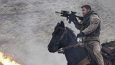 bild aus der news "Thor"-Star Chris Hemsworth als Pferdesoldat im Krieg gegen den Terror: Neuer Trailer zu "12 Strong"