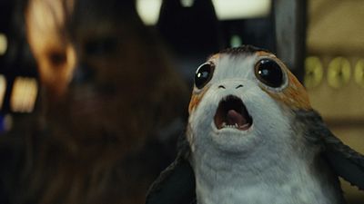 bild aus der news "Star Wars 8: Die letzten Jedi": Die süßen Porgs gibt es nur, weil es technisch offenbar nicht ohne die Vogelviecher ging