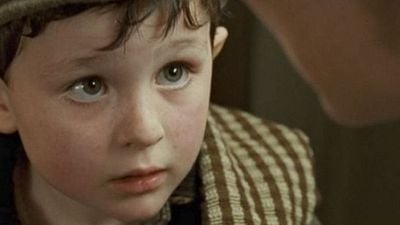 bild aus der news Enthüllt: So viel Geld bekommt der kleine Junge aus "Titanic", der nur einen Satz sagt, auch heute noch jedes Jahr