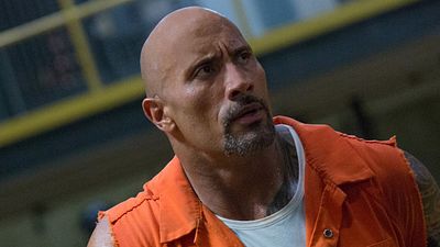 bild aus der news "Skyscraper": Im ersten Teaser weist Dwayne Johnson auf Gefahren in luftiger Höhe hin