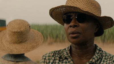 bild aus der news "The Umbrella Academy": Die oscarnominierte Mary J. Blige spielt in der Netflix-Superheldenserie eine zeitreisende Killerin