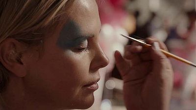 bild aus der news "Tully": Im ersten deutschen Trailer ist "Atomic Blonde"-Star Charlize Theron mit den Nerven fertig