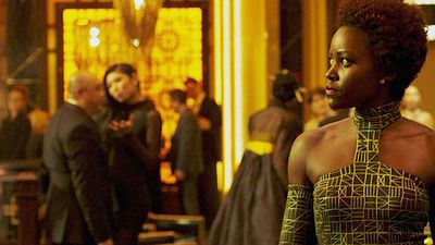 bild aus der news "The Woman King": "Black Panther"-Star Lupita Nyong'o kämpft mit anderen Kriegerinnen gegen Unterdrückung