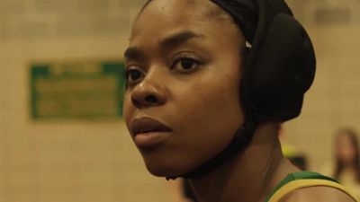 bild aus der news "First Match": Im Trailer zum Netflix-Drama wrestlet eine Frau gegen Männer