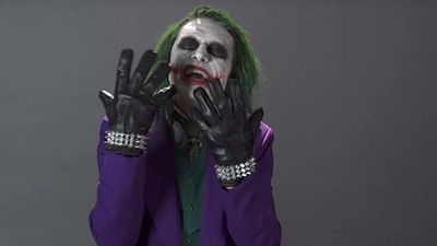 bild aus der news Vergesst Jared Leto und Joaquin Phoenix: "The Room"-Star Tommy Wiseau spricht im Video als neuer Joker vor