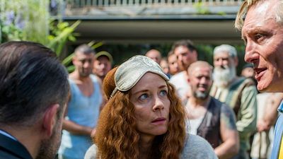 bild aus der news Mehr Exzess: Langer Trailer zu Oskar Roehlers Sklaven-Satire "HERRliche Zeiten"