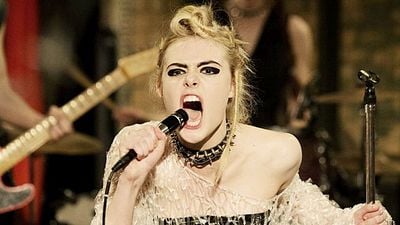 bild aus der news Neuer Trailer zu "How To Talk To Girls At Parties": Jede Menge Punk, Sex und Latex-Aliens im London der Siebziger