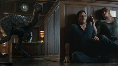 bild aus der news "Jurassic World 2"-Regisseur verrät uns seine Tricks: So kann man brutale Szenen drehen, ohne die Jugendfreigabe zu gefährden