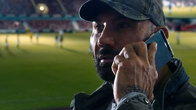 bild aus der news "Stirb langsam" im Stadion: Im neuen Trailer zu "Final Score" werden Dave Bautista und Pierce Brosnan zu Gegnern