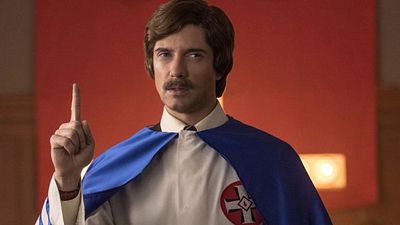 bild aus der news Vom Sitcom-Darling zum KKK-Anführer in "BlacKkKlansman": Unser Interview mit Topher Grace