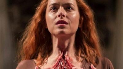 In der ersten ganzen Szene aus "Suspiria" leitet Tilda Swinton eine Choreographie des Grauens