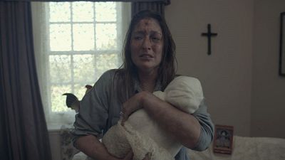 bild aus der news "Matriarch": Im Trailer bekommt das Wort "Horror-Schwangerschaft" eine ganz neue Bedeutung