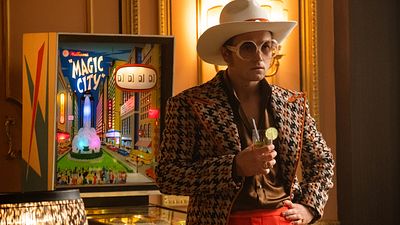 bild aus der news "Rocketman": So sorgte Elton John dafür, dass es im Film genug Sex und Drogen gibt