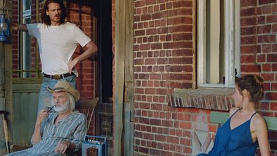 bild aus der news "Bruder Schwester Herz": Im Trailer zur Komödie gibt’s Geschwisterzwist auf dem Bauernhof