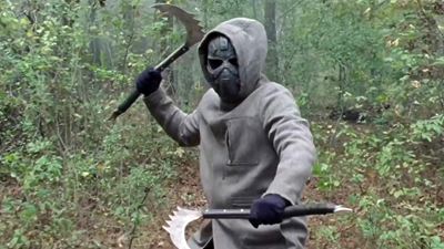 Wer steckt bei "The Walking Dead" hinter der Maske? Ausblick auf das verschobene Finale von Staffel 10