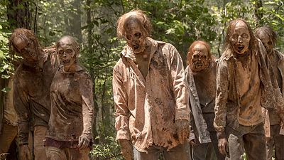 bild aus der news Die größte Zombie-Horde der "Walking Dead"-Geschichte? Seht die ersten Minuten des ursprünglichen Finales von Staffel 10