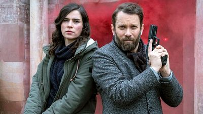 bild aus der news Bedeutet der heutige "Tatort"-Schock das endgültige Aus für Christian Ulmen? So soll es in Zukunft in Weimar weitergehen!