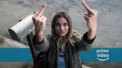 bild aus der news Neu auf Amazon Prime Video: "Kevin Can F**k Himself" zeigt "King Of Queens" & Co. den Mittelfinger