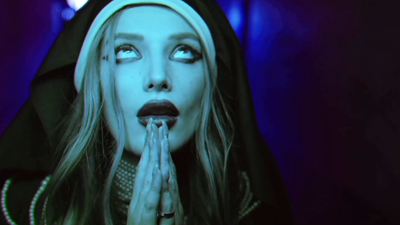 Michael Jacksons Tochter als Jesus & Bella Thorne als Nonne: Krasser Trailer zur Thriller-Satire "Habit"