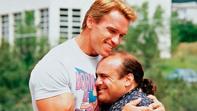 Statt Eddie Murphy: Dieser Star stößt zu Arnold Schwarzenegger & Danny DeVito im Kult-Sequel "Triplets"