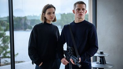 bild aus der news Im Trailer zum dystopischen Sci-Fi-Thriller "Das Haus" greifen "Dark"- und "Fack ju Göthe"-Stars zur Waffe