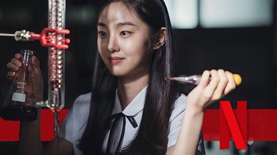 Nach "Squid Game" startet heute die nächste Thriller-Serie aus Südkorea auf Netflix – und erinnert an eine weitere Kultserie!