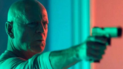 bild aus der news "Stirb langsam"-Star Bruce Willis in Teil 2 der Action-Trilogie: Trailer zum Agenten-Thriller "Fortress: Sniper's Eye"