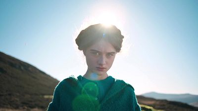 bild aus der news Tödliche Rituale im Sekten-Harem: Verstörend-schöner Trailer zu "The Other Lamb" mit "Game Of Thrones"-Star