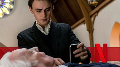 bild aus der news Neu und exklusiv auf Netflix: In dieser Stephen-King-Adaption nimmt ein "ES"-Star Kontakt mit einem Toten auf