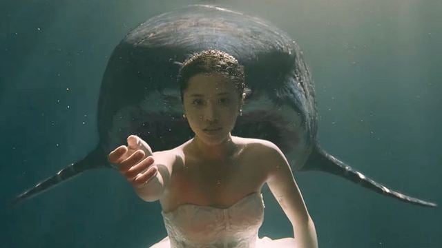 Konkurrenz für Jason Statham & "Meg 2": Horror-Trailer zum überdrehten Hai-Schocker "Shark Escape"