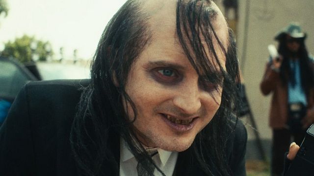 bild aus der news Uncut: Remake von verstörendem Horror-Kult erhält endlich Kinostart – so habt ihr "Herr der Ringe"-Star Elijah Wood noch nie gesehen!