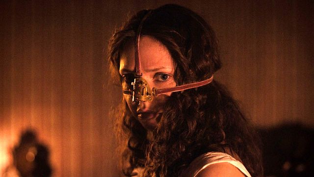 bild aus der news Der bislang beste Horrorfilm 2025: Trailer zur brutalen Cinderella-Variante "The Ugly Stepsister"