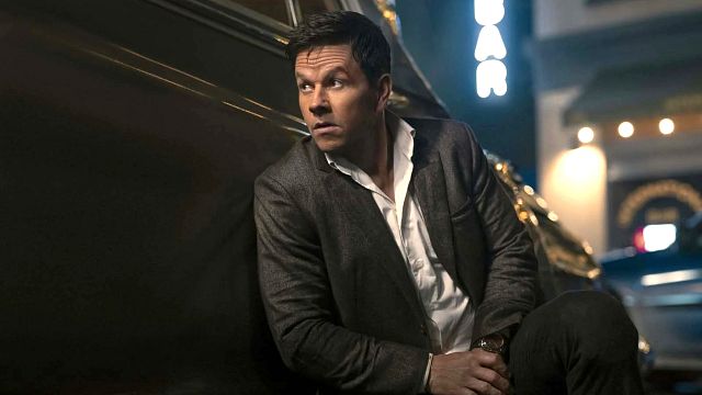 bild aus der news Nach fast 10 (!) Jahren in der Produktionshölle: Mark Wahlberg ermittelt für Netflix-Thriller in einem der größten Skandale der Fußball-Geschichte