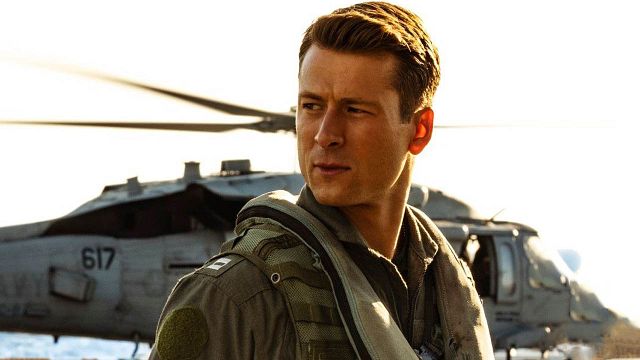 bild aus der news "Top Gun 2"-Star Glen Powell wird im neuen Film des "Apollo 13"-Machers zum Feuerwehrmann: Bekommt dieser 90er-Action-Kult doch kein Remake?