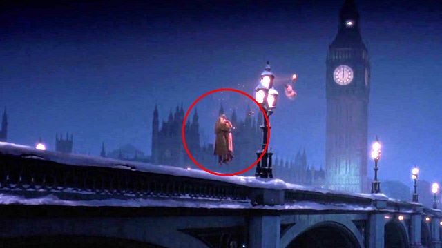 bild aus der news Sie sind nur für 13 Sekunden im Film zu sehen: Habt ihr diese beiden "Star Wars"-Ikonen in "Hook" erkannt?