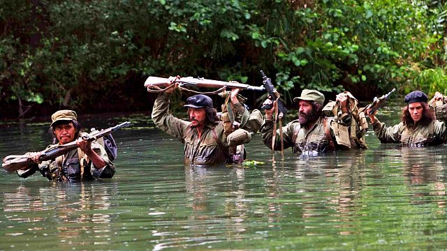 bild aus der news "Einer der besten Kriegsfilme": "Dune"-Macher Denis Villeneuve feiert dieses 4,5-Stunden-Epos – das viele gar nicht kennen!