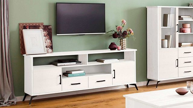 bild aus der news Stylisches Lowboard aus Massivholz 70% günstiger: So setzt ihr euren 4K-TV elegant in Szene