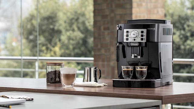 Deal-Highlight bei Amazon: Dieser Kaffeevollautomat von DeLonghi überzeugt mit Premium-Geschmack zum Schnäppchenpreis