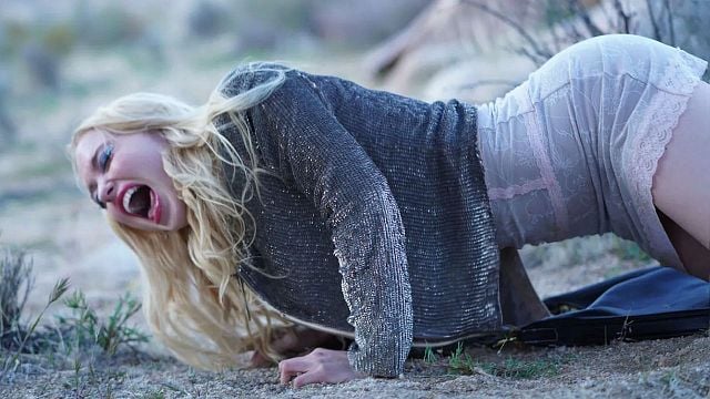 bild aus der news Bella Thorne im Trailer zum harten Rache-Thriller "Find Your Friends" – ein Mädelstrip endet blutig!