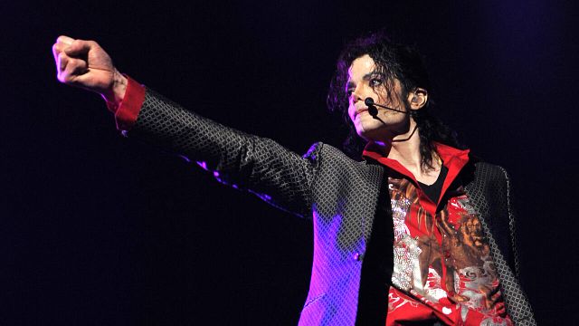bild aus der news 150 Millionen Dollar teurer Blockbuster über Michael Jackson: Muss ein Teil des Films in die Mülltonne?