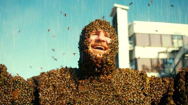 bild aus der news Bienen auf Speed und Öko-Gangster: Im langen Trailer zu "#SchwarzeSchafe" gibt es jede Menge Stars – exklusiv auf FILMSTARTS