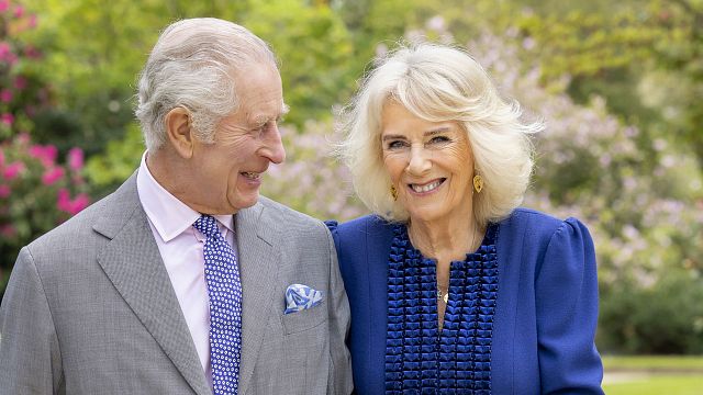bild aus der news Von der meistgehassten Frau Englands zur Königin: Neuer ZDF-Film zeigt Camillas steinigen Weg von der Geliebten zur Gemahlin von Charles III.