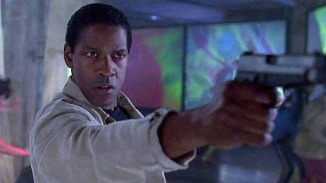Dieser Sci-Fi-Thriller mit Denzel Washington sollte "Terminator" Konkurrenz machen – heute ist er fast vergessen!