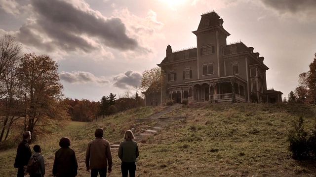 bild aus der news In den USA im Streaming, bei uns im Kino! Erster Trailer zum neuen Stephen-King-Horror "Salem’s Lot" zeigt Vampire im Blutrausch